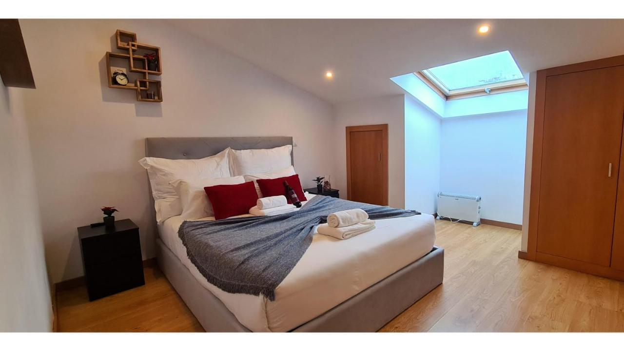 Rentalist Apartaments- Santa Catarina Porto Buitenkant foto