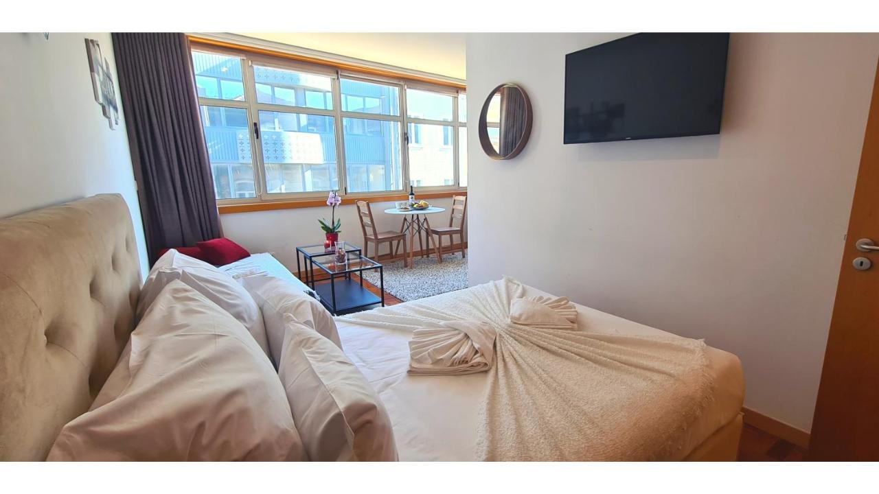 Rentalist Apartaments- Santa Catarina Porto Buitenkant foto