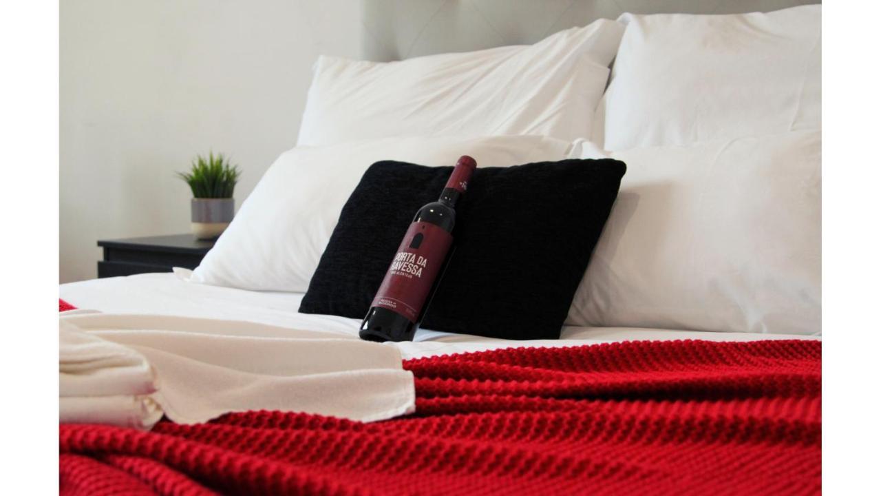Rentalist Apartaments- Santa Catarina Porto Buitenkant foto
