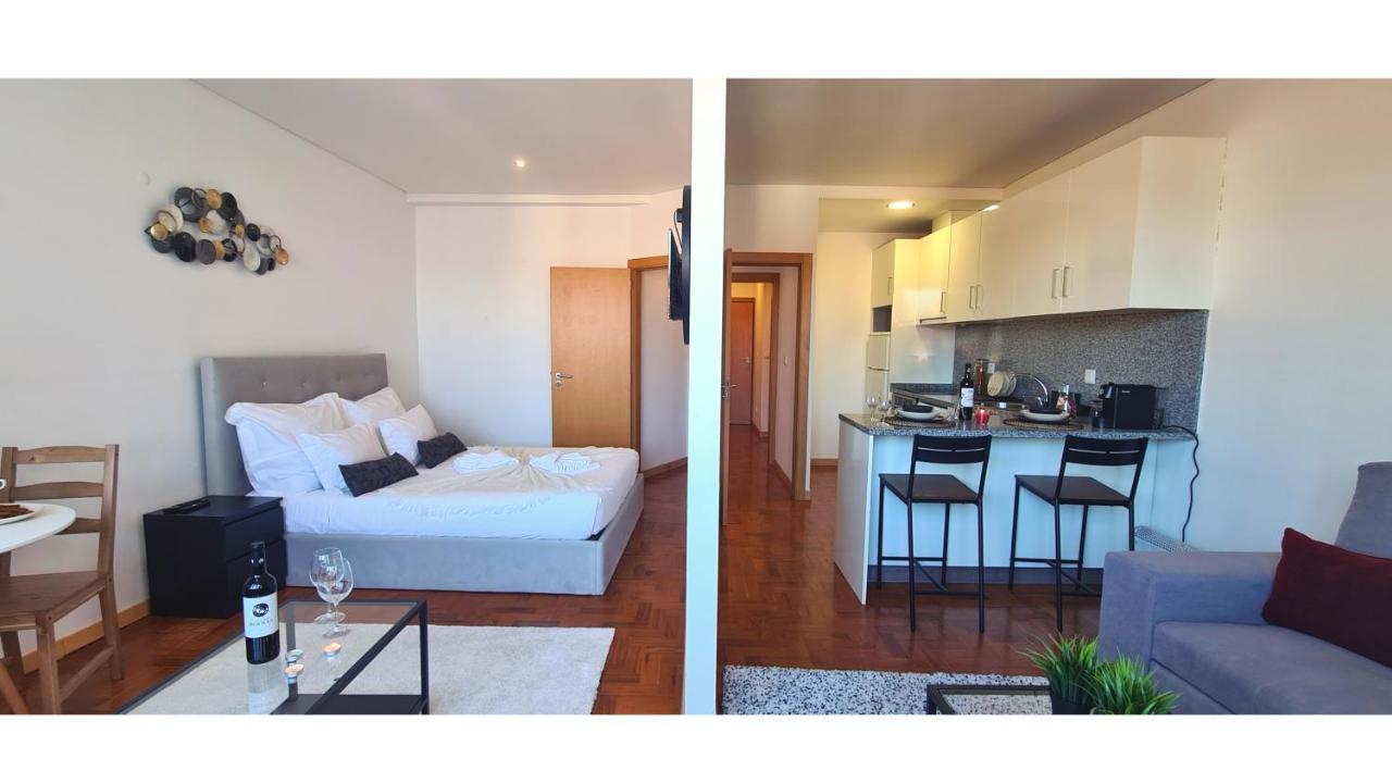 Rentalist Apartaments- Santa Catarina Porto Buitenkant foto