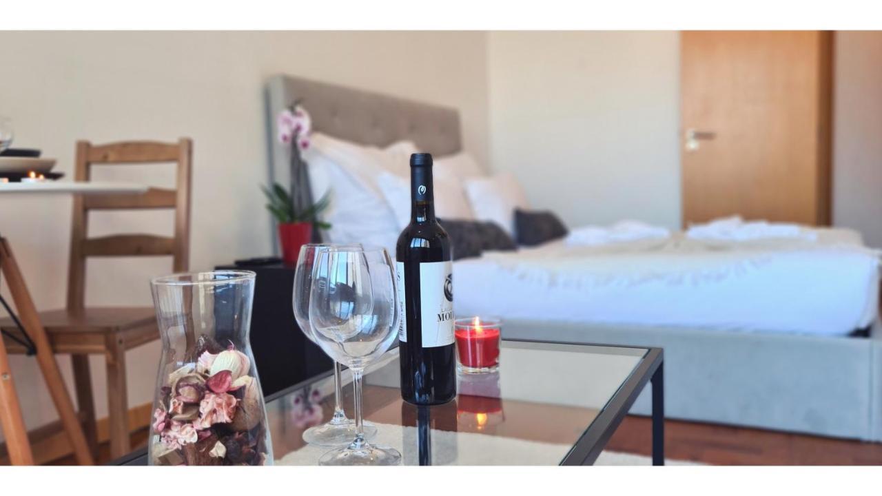Rentalist Apartaments- Santa Catarina Porto Buitenkant foto