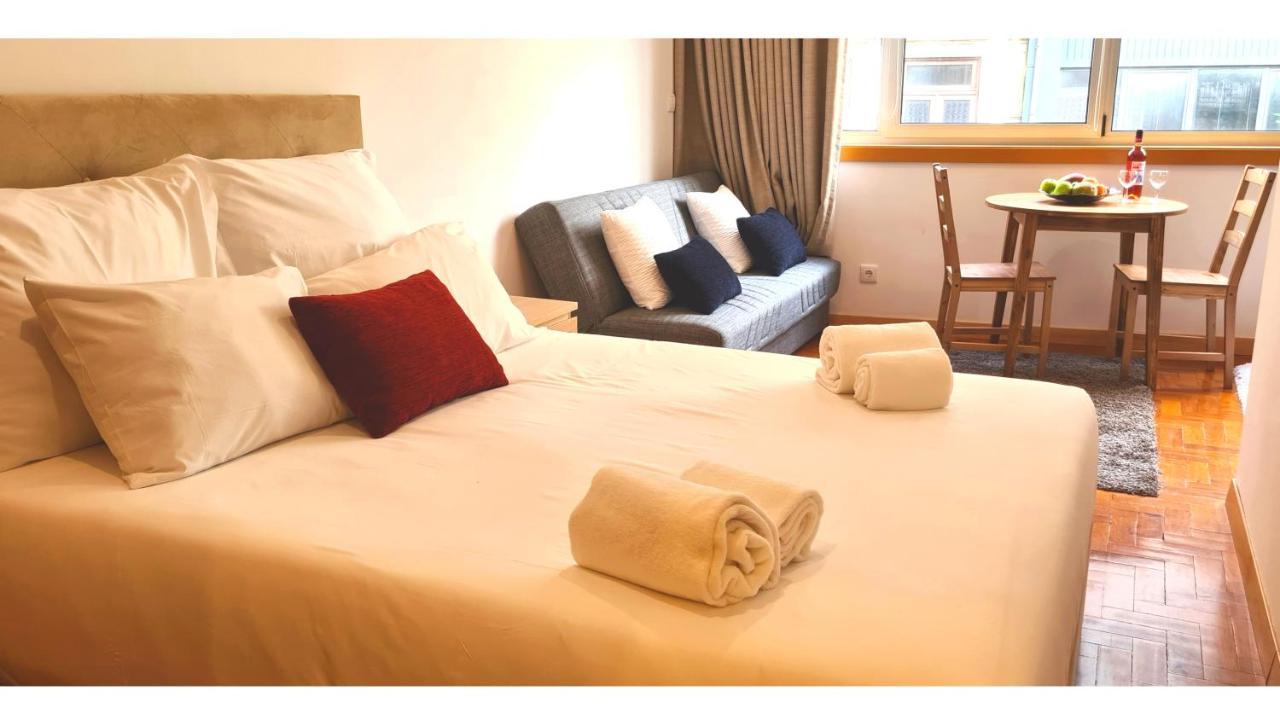 Rentalist Apartaments- Santa Catarina Porto Buitenkant foto