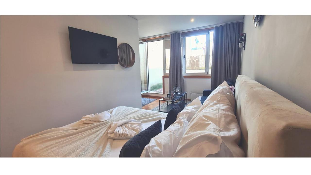 Rentalist Apartaments- Santa Catarina Porto Buitenkant foto
