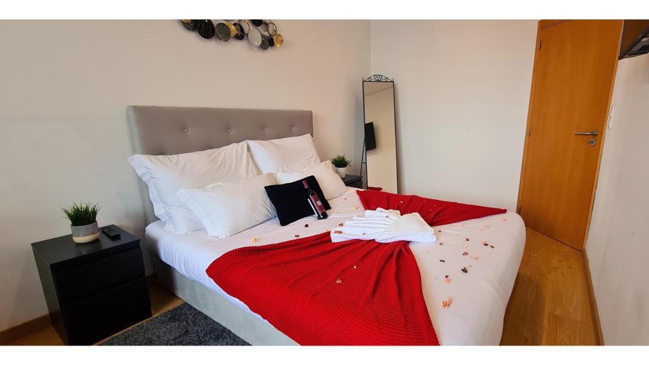 Rentalist Apartaments- Santa Catarina Porto Buitenkant foto