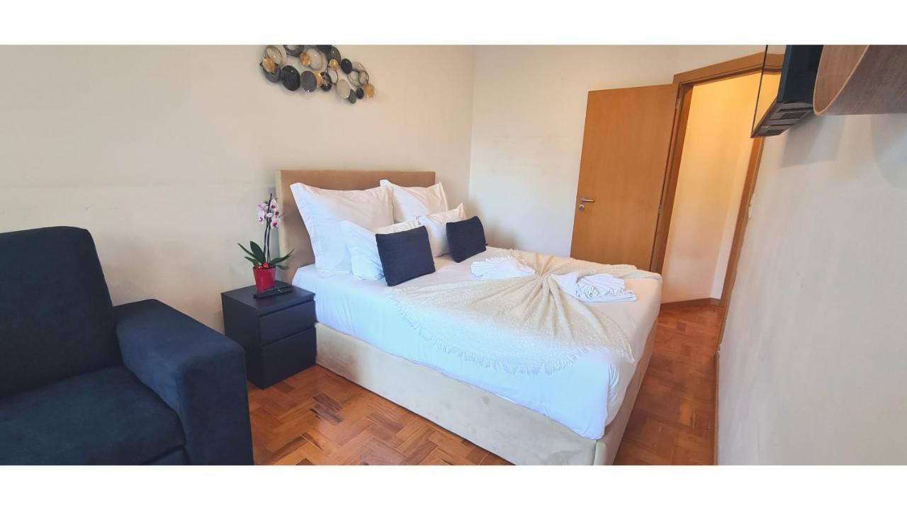 Rentalist Apartaments- Santa Catarina Porto Buitenkant foto